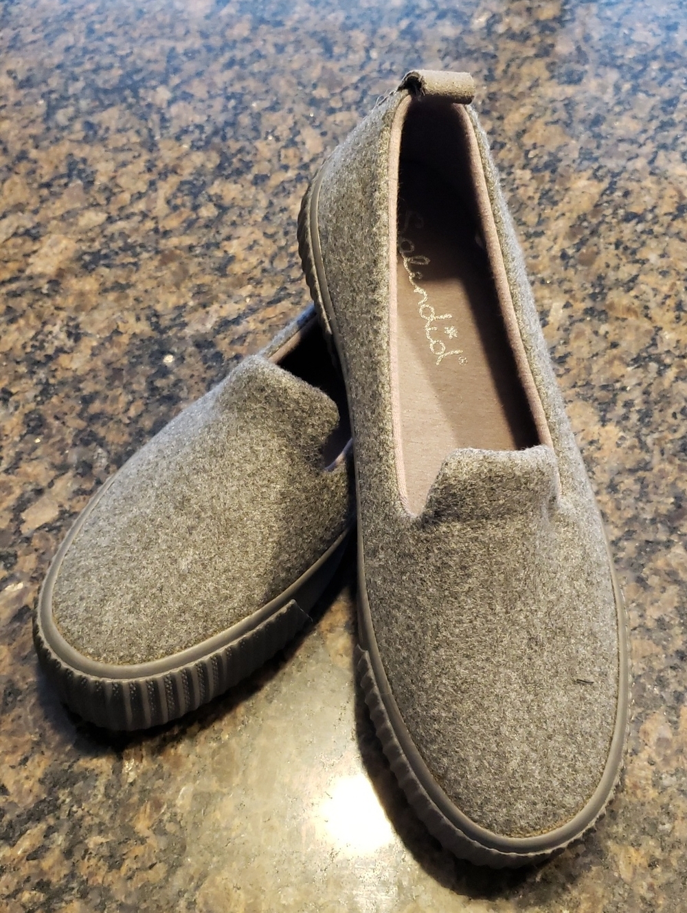 Splendid Gray Felt Slip-On Loafers/Tennis Shoes